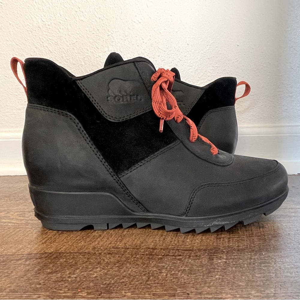 SOREL | Women's Evie Sport Lace Wedge Ankle Bootie | Jet Black | Size 8.5